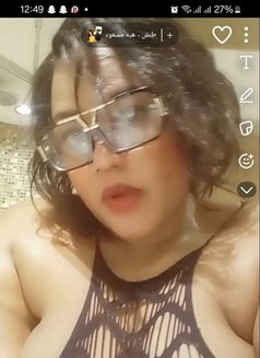 Honey - escort in Al Manama Photo 6 of 8