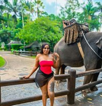 Honey - escort in Guangzhou
