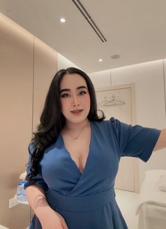 Honey Th - masseuse in Abu Dhabi Photo 1 of 8