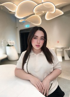 Honey Th - masseuse in Abu Dhabi Photo 6 of 6