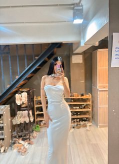 Honey - escort in Chiang Mai Photo 1 of 6