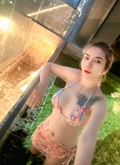 Honey - escort in Phuket Photo 5 of 6