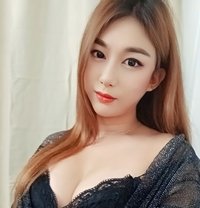 Honey - Transsexual adult performer in Chiang Mai
