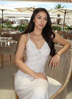Honey - escort in Phuket Photo 14 of 16