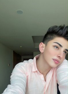 Cuteiboy - Acompañantes masculino in Dammam Photo 2 of 6