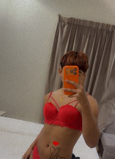 Honeybunny - Male escort in Manila Photo 2 of 6