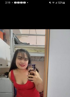 Honeylyn - escort in Dubai Photo 2 of 4