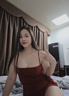 Hong Nhung - escort in Abu Dhabi Photo 12 of 18