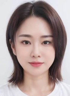 Hongxing - escort in Shanghai Photo 1 of 2