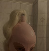 Hooded Felicia - Acompañantes transexual in Malmö