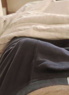 Hookup - Acompañantes masculino in Abu Dhabi Photo 3 of 3