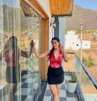 Horney and Hungry Myself Priyanshi - escort in Pune