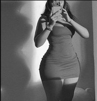 Horney VEENUS. - puta in Bangalore Photo 1 of 10