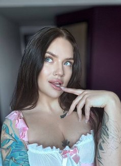 Horny Anastasia - escort in Al Manama Photo 1 of 16