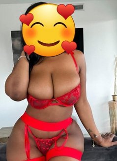Horny Babe Here 4 Incall & Outcall & Cam - puta in Bangalore Photo 2 of 4