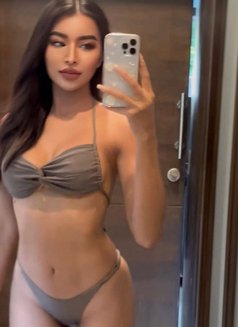 Horny Chloe - puta in Hong Kong Photo 1 of 10