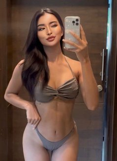 Horny Chloe - puta in Hong Kong Photo 3 of 10