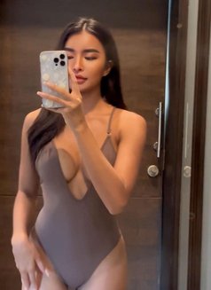 Horny Chloe - puta in Hong Kong Photo 4 of 10