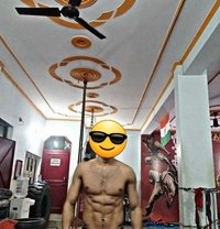 Nishant MR - Masajista in New Delhi
