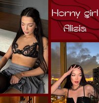 Horny Girls - puta in Dubai Photo 10 of 10