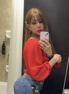 Horny hung vianka - Acompañantes transexual in Hong Kong Photo 18 of 18