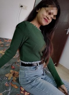 Horny Independent Girl Video Confirmatio - puta in New Delhi Photo 3 of 10