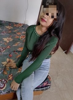 Horny Independent Girl Video Confirmatio - puta in New Delhi Photo 5 of 10