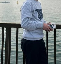 Bi Horny Man - Male escort in Dubai