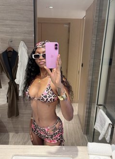 Horny Riri - escort in Abidjan Photo 2 of 4