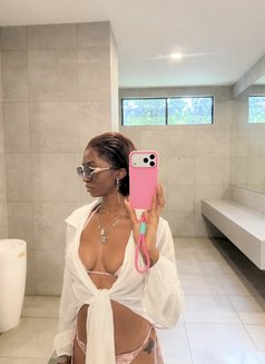 Horny Riri - escort in Abidjan Photo 3 of 4