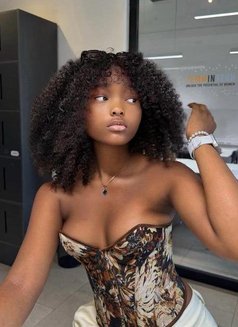 Horny Sweet Girl Esther - puta in Pokhara Photo 2 of 2