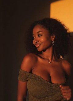 Horny Sweet Girl Keith - escort in Ahmedabad Photo 2 of 4