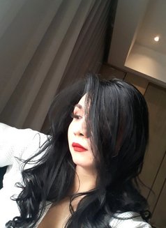 Horny TIFFANY - Transsexual escort in Jakarta Photo 15 of 20
