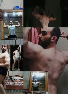 Hornydick - Male escort in Abu Dhabi Photo 1 of 3