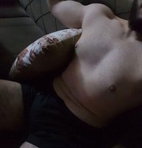 Hornydick - Male escort in Abu Dhabi