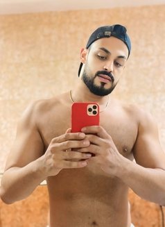 ⬆VVIP Couple and Single (strong poppers) - Male escort in Dubai Photo 4 of 12