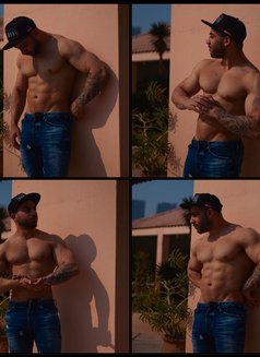 Onlyfans 9 inches big cock bbc - Male escort in Dubai Photo 6 of 6