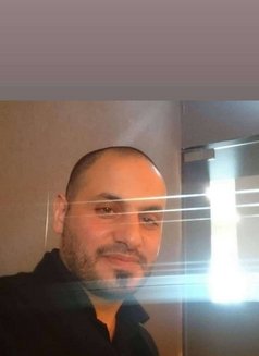 Hossam Omar - Male escort in Sharjah Photo 4 of 25