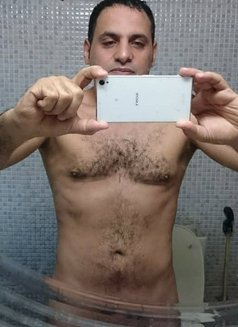 Hossam Omar - Male escort in Sharjah Photo 8 of 25