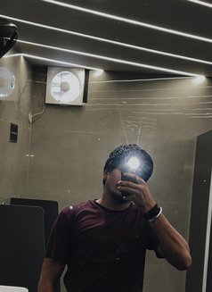 Hot Abhi(south delhi) - Acompañantes masculino in New Delhi Photo 4 of 9