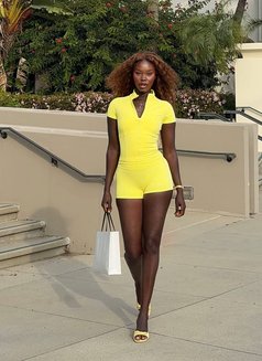 Hot African Babe Trisha - escort in New Delhi Photo 3 of 4