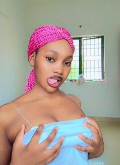 Hot African Call Girl Lisa - puta in Chennai Photo 1 of 5