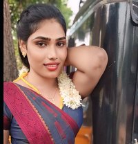 Hot and Chill Tranny Queen Vanitha - Transsexual adult performer in Chennai Photo 1 of 5