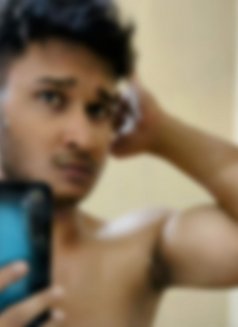Hot and Genuine - Acompañantes masculino in Chennai Photo 2 of 2