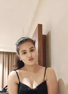 Hot and sexy call girls service - puta in Pune Photo 3 of 3