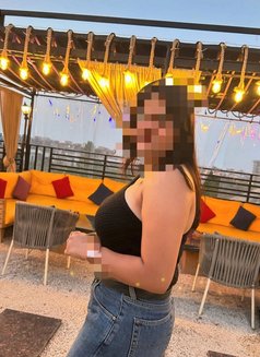 Hot and Sexy (real meet web cam)🥂🥂 - escort in Hyderabad Photo 3 of 4