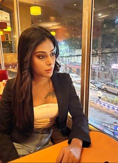 Hot and Top big cock shemale - Acompañantes transexual in Kolkata Photo 2 of 18