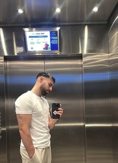 Hot Arabic 🥵 - Male escort in Dubai Photo 4 of 7
