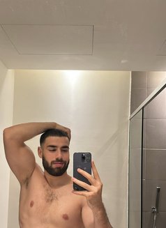Hot Arabic 🥵 - Male escort in Dubai Photo 8 of 8