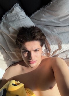 Hot Aris 🇪🇸 - Male escort in İstanbul Photo 11 of 12